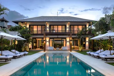 Pool-Villa-Gendang-Luxury-Private-Villa-Seminyak-1-1
