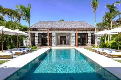 Pool-Villa-Gendang-Luxury-Private-Villa-Seminyak-5-1