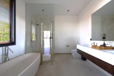 Bathroom-Villa-Gendang-Luxury-Private-Villa-Seminyak-4-1