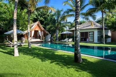 Pool-Luxury-Villa-Seminyak-9
