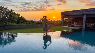 Pool-By-The-Beach-Luxury-Beach-Villa-Cemagi-7-2