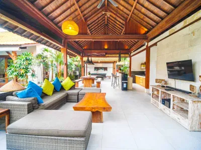 LIVING-ROOM-TAMANTIS-FAMILY-VILLAS-BERAWA-CANGGU-1-3