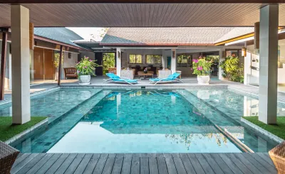 Marton-Luxury-Family-Villa-Berawa-Canggu-Pool-4-4