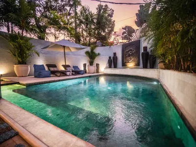Pool-Villa-Karang.Night_