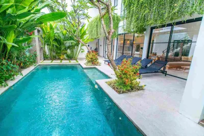 Under-The-Sun-New-Pool-Picturs-4