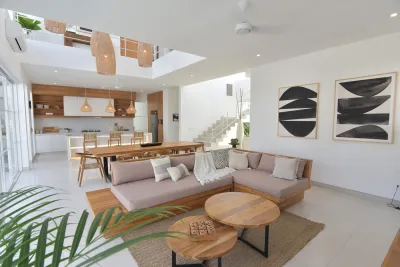 Villa-Cruz-Luxury-Modern-4bed-Villa-Berawa-Canggu-Bali-23