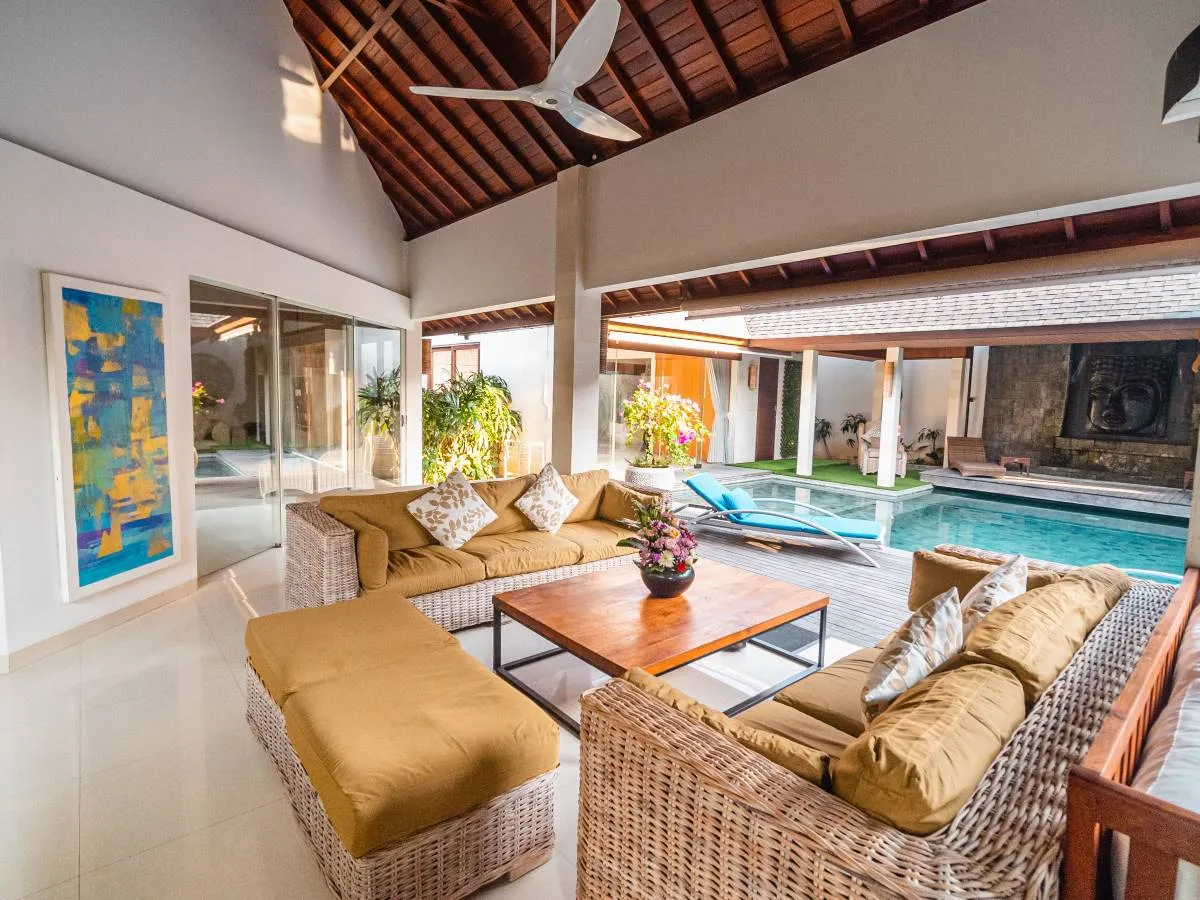 Marton-Luxury-Family-Villa-Berawa-Canggu-Outside-Area-6-2