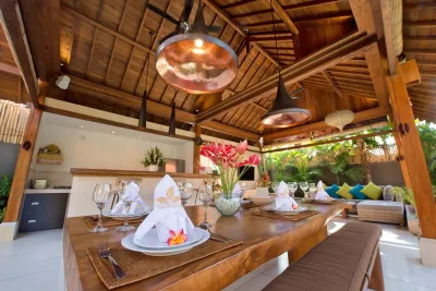 DINING-ROOM-TAMANTIS-FAMILY-VILLAS-6-2