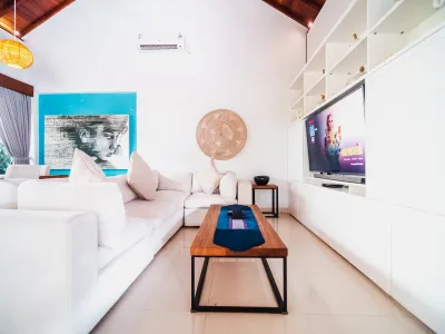 Marton-Luxury-Family-Villa-Berawa-Canggu-Living-Room-1-2