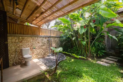 Bathroom-Luxury-Beachfront-Villa-Canggu-7