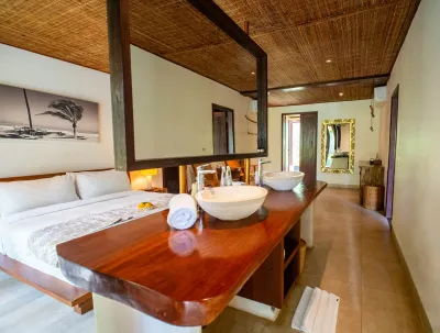Bedroom-Luxury-Beachfront-Villa-Canggu-10