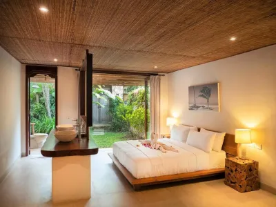 Bedrooms-Sound-of-the-Sea-Luxury-Beachfront-villa-8