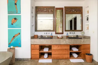 Luxury-Villa-Tiga-Puluh-7bed-centre-of-Seminyak-Bali-40