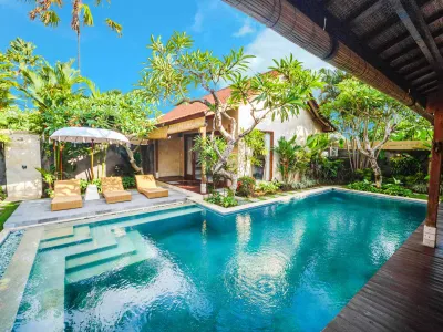POOL-AREA-TAMANTIS-FAMIL-VILLA-CANGGU-BERAWA-11