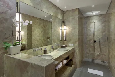 Bathrooms-Tangram-Luxury-Villas-Big-Groups-Seminyak-Bali-6