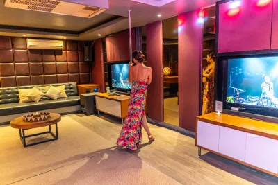 Entertainment-Luxury-Villa-Canggu-3