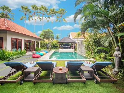 POOL-AREA-MORE-4BED-LUXURY-FAMILY-4BED-VILLA-CANGGU-3