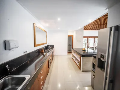 KITCHEN-AMORE-4BED-VILLA-1