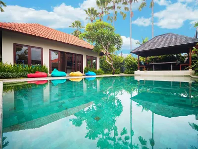 POOL-AREA-MORE-4BED-LUXURY-FAMILY-4BED-VILLA-CANGGU-5