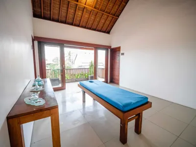 MASSAGE-BED-AMORE-4BED-VILLA-3