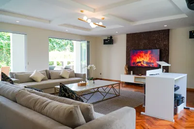 Multimedia-Room-Cassia-4