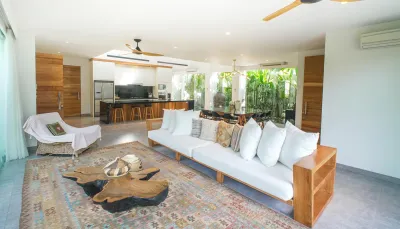 Living-room-Desa-Berawa-Luxury-Villa-3