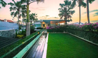 Grass-Pool-Sunset-Desa-Berawa-Luxury-Villa-Canggu-2