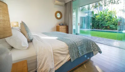 Bedroom-1-Desa-Berawa-Luxury-Villa-Canggu-1