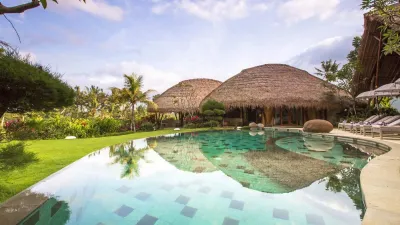 villa-omahpadi-swimmingpool-1