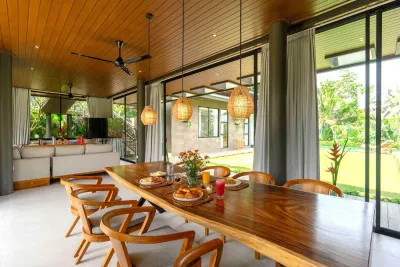 Kitchen-Dining-Casa-Cava-Luxury-Villa-Ubud-6