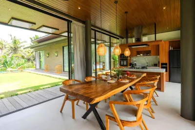 Kitchen-Dining-Casa-Cava-Luxury-Villa-Ubud-4