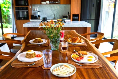 Kitchen-Dining-Casa-Cava-Luxury-Villa-Ubud-2